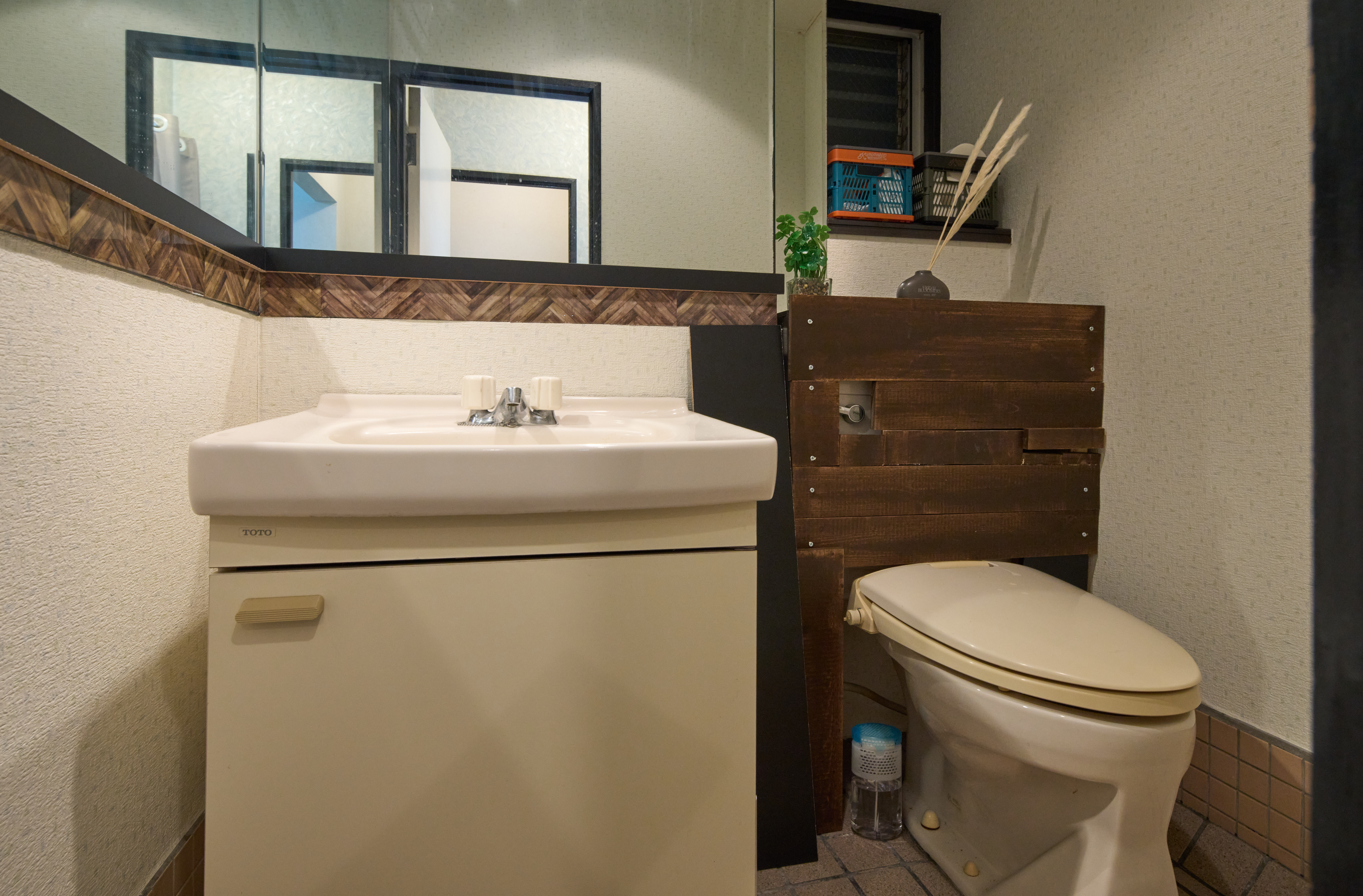 【平塚駅5分】オフ会等のプライベート利用に最適な特大スクリーン付きのレンタルスペース