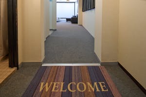 【平塚駅5分】オフ会等のプライベート利用に最適な特大スクリーン付きのレンタルスペース