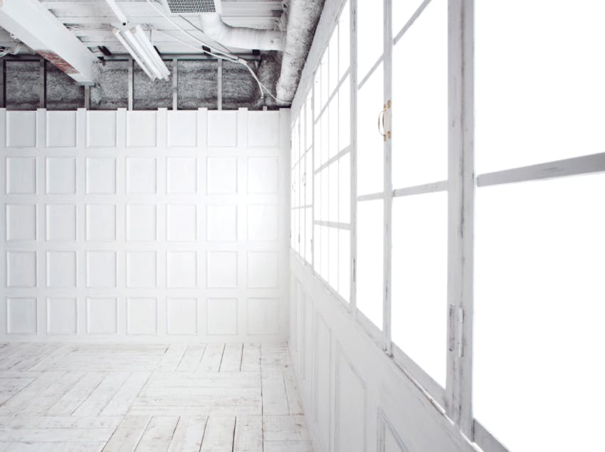 【本町駅5分】撮影や展示会に適した自然光豊かに差し込む明るい雰囲気のスタジオ