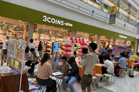 【イオンモール京都五条】1F 吹抜け(インフォメーション側)