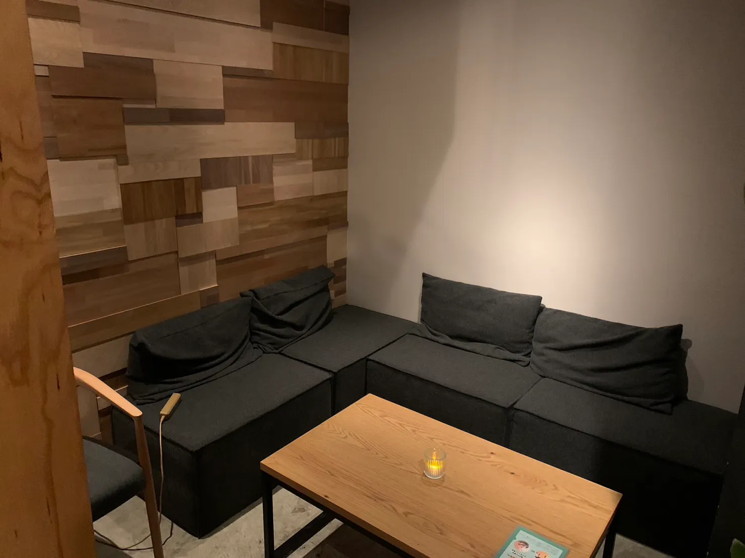 【新橋駅4分】プロモーション・ポップアップや撮影・懇親会などに最適!新築路面・木造デザインカフェ