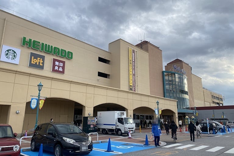 【ビバシティ彦根】各種プロモーションや物販に最適な商業施設内の屋外イベントスペースの画像3