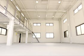 【大規模スペース】約80名収容可能!長期でのご利用でさらにお得♪