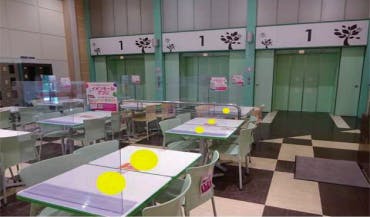 【イオンモール木曽川】モール内広告 フードコートテーブルシールの画像