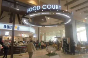 【イオンモール木曽川】モール内広告 フードコートテーブルシール