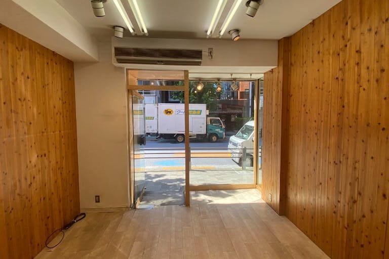 エアカーテン利用可能です