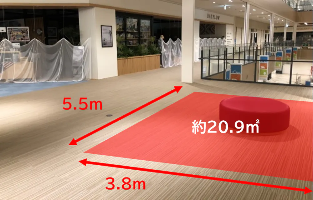 【ららぽーと愛知東郷】2階中央吹抜け南側スペース
