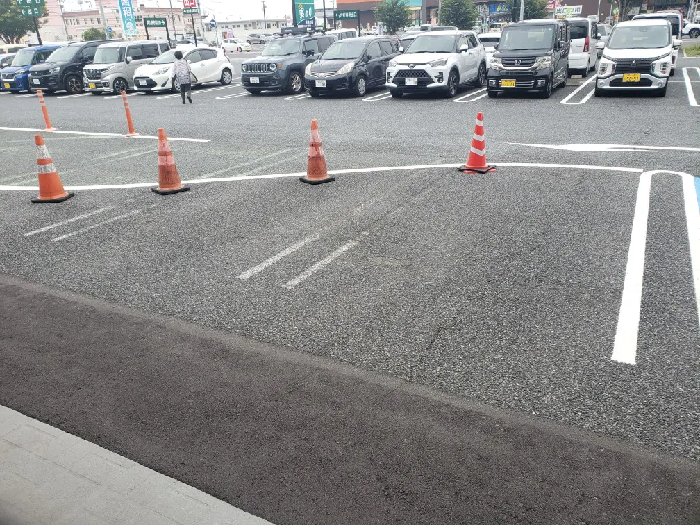 【天満屋ハピーズ大安寺店】正面入口駐車禁止スペース 各種プロモーション、会員獲得イベントに最適な屋外催事イベントスペース