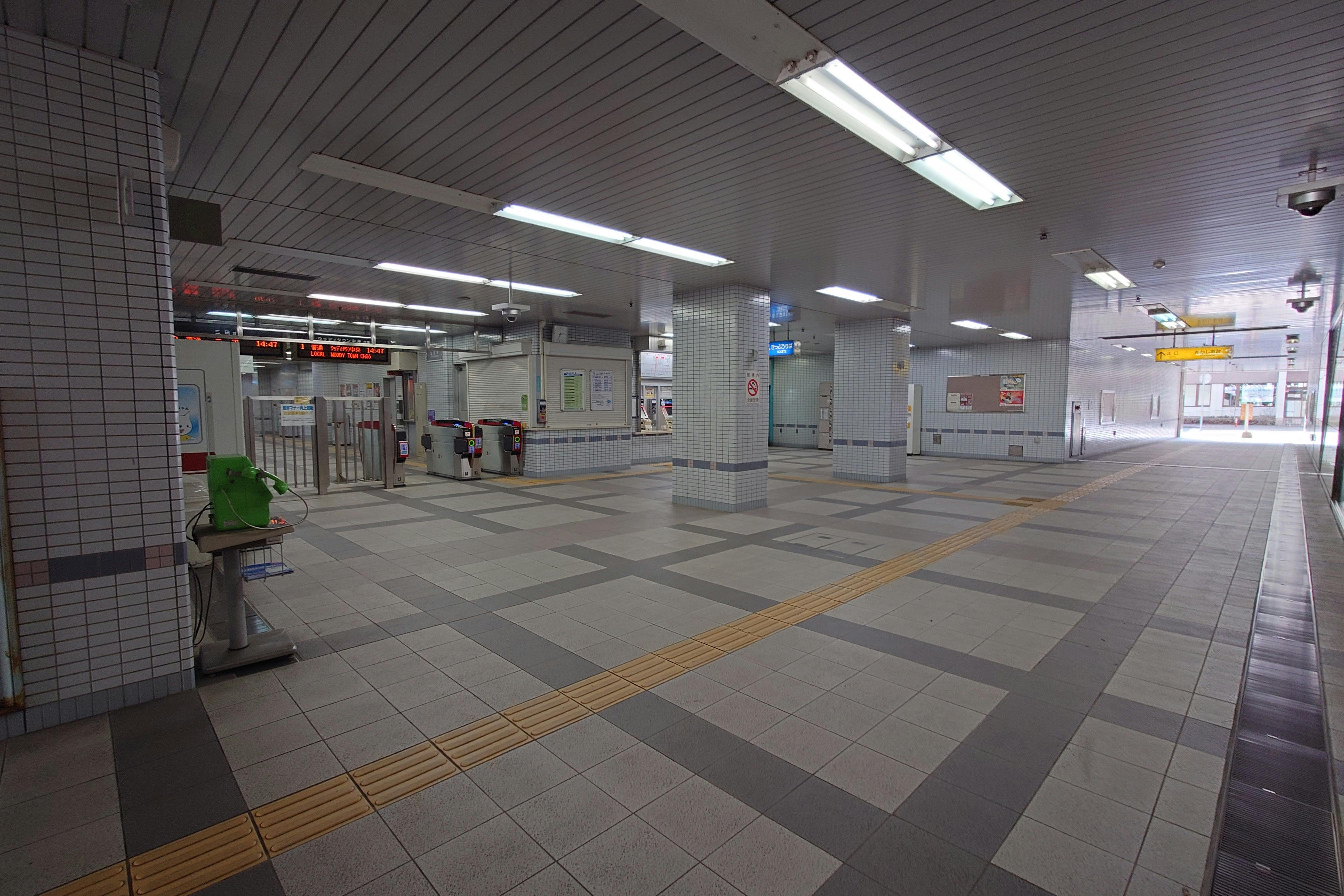 【南ウッディタウン駅】物販やプロモーションに最適な人通りの多い駅改札外コンコースイベントスペース