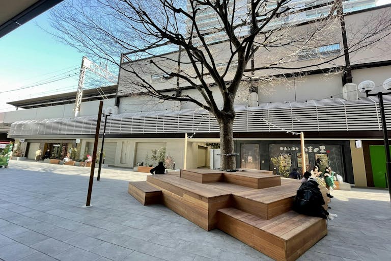 【京王クラウン街笹塚】物販やワークショップ、キッチンカーなどに最適なけやき広場の画像1