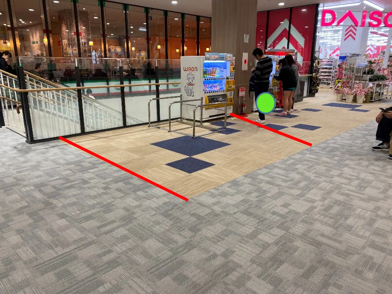 【イオンタウン四日市泊/2F こどものあそびば横スペース】お子さま向け教材やスクールのPRに最適なキッズリパブリック(子ども用品)店舗に隣接した2Fイベントスペース