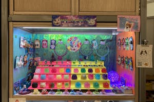 【ラフォーレ原宿/明治神宮前駅1分】愛と狂気のマーケット アート展示や商品PR、ポップアップストアに最適、販売スタッフ不要な貸しスペース(ボックス大)