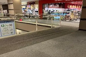 【ララガーデン川口】2階 北側エスカレーター前