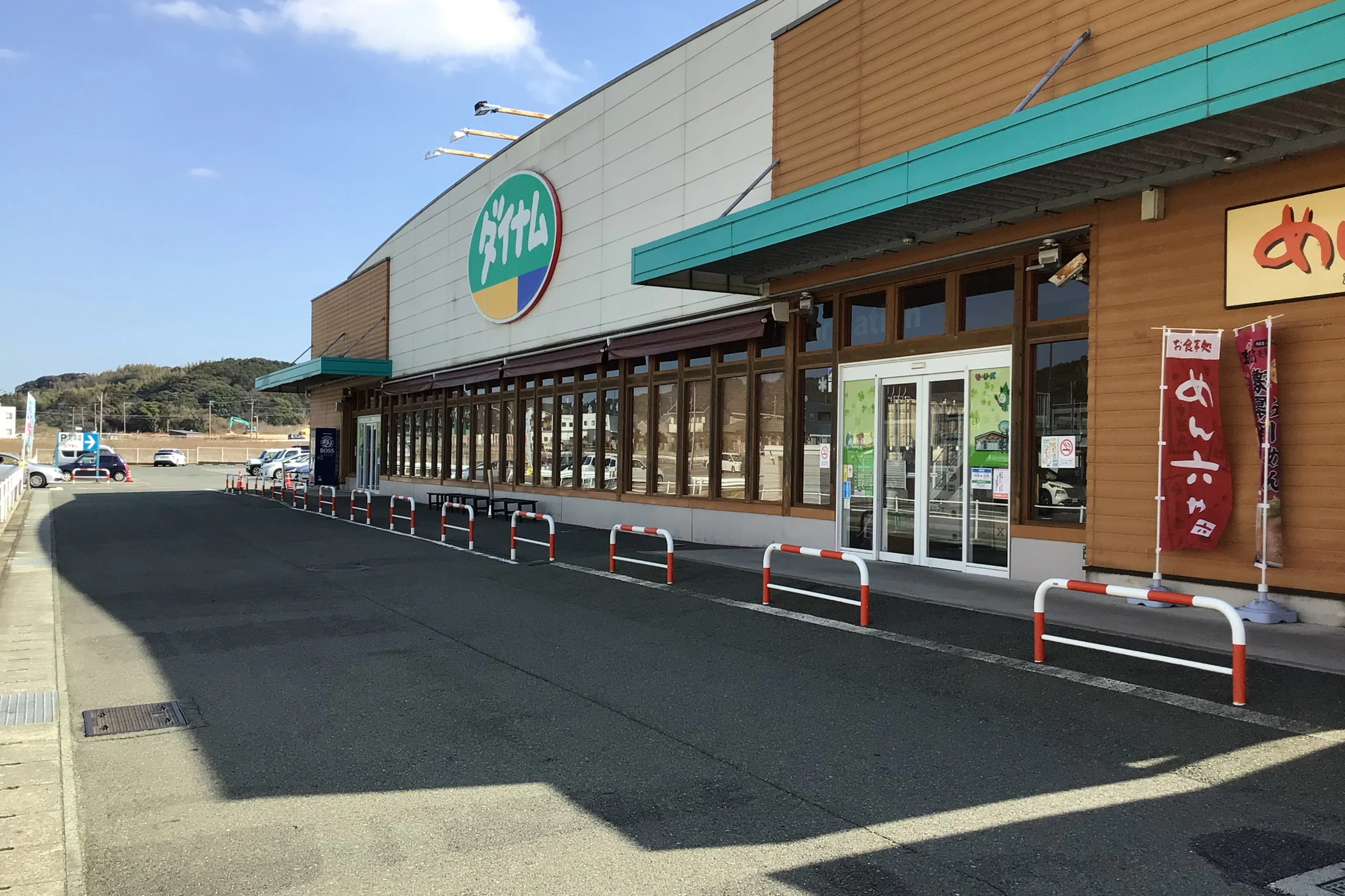 【ダイナム福岡福津店ゆったり館】キッチンカー出店やプロモーションイベントに最適なアミューズメント施設のイベントスペース