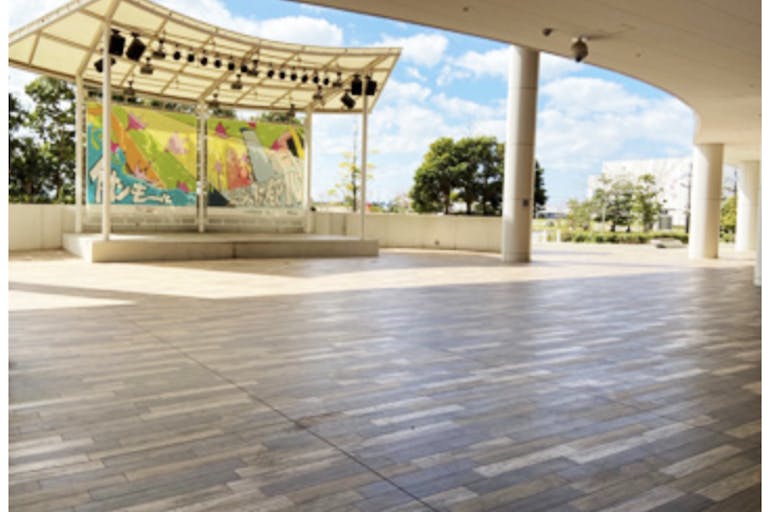 【イオンモール幕張新都心】グランドスクエアの画像1