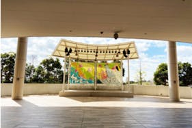 【イオンモール幕張新都心】グランドスクエア