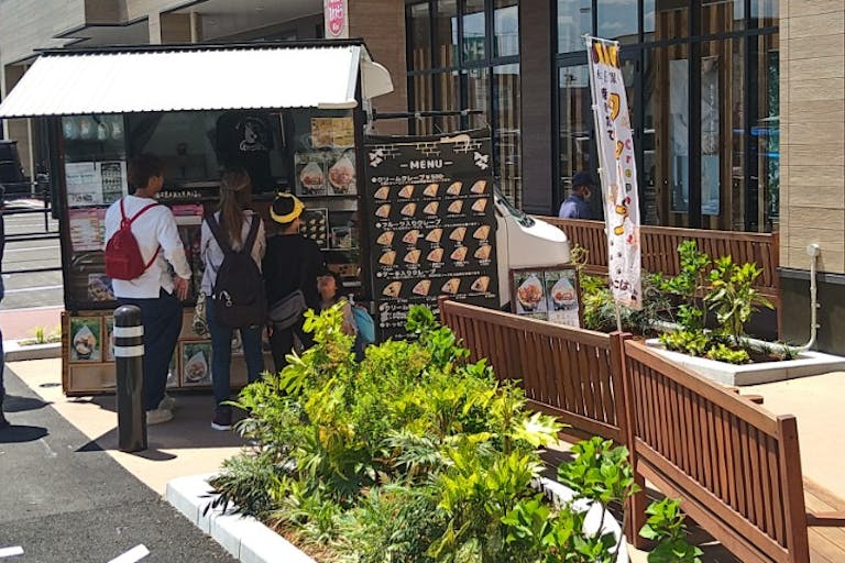 【イオンタウン松阪船江 】キッチンカーに最適な入口近くの屋外レンタルスペースの画像1