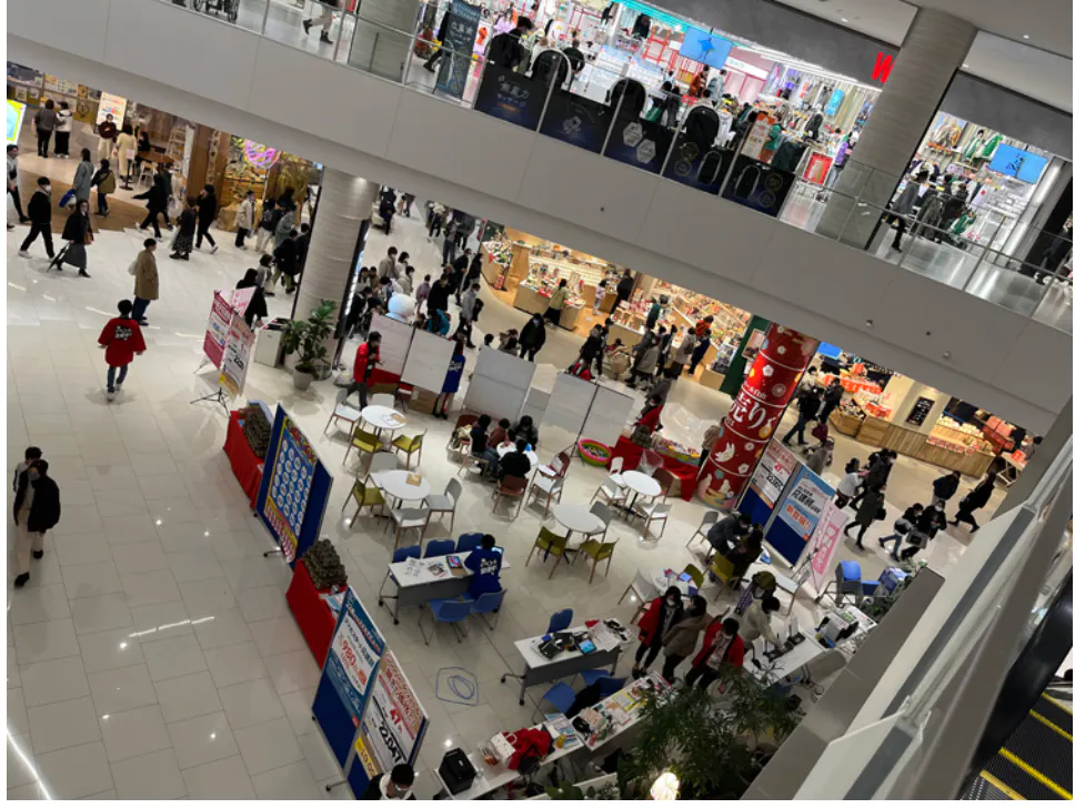 【イオンモール白山】1階白山マルシェコートの画像