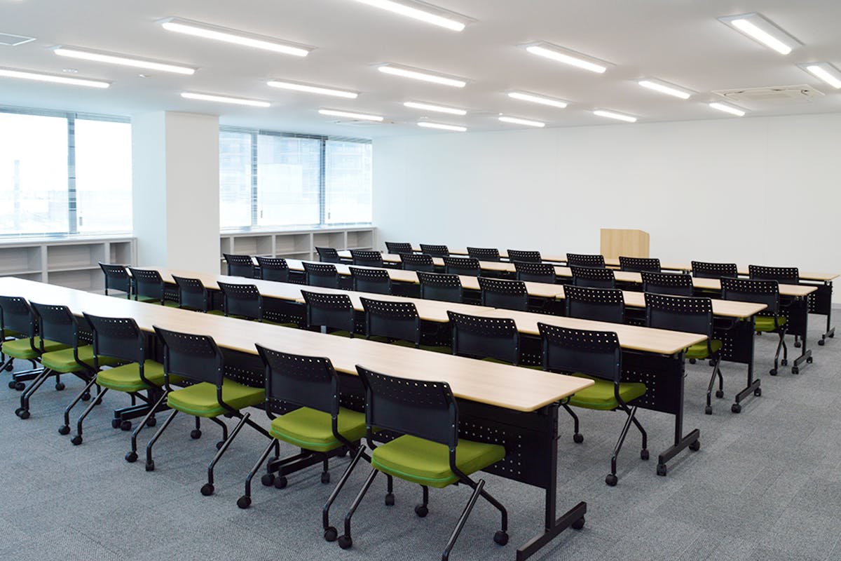 【古河駅2分】オフサイトミーティングやセミナー開催等に最適な駅近で好立地なレンタルスペース