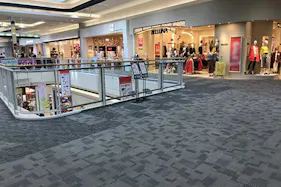 【イオンモール盛岡】2F 西ブリッジ