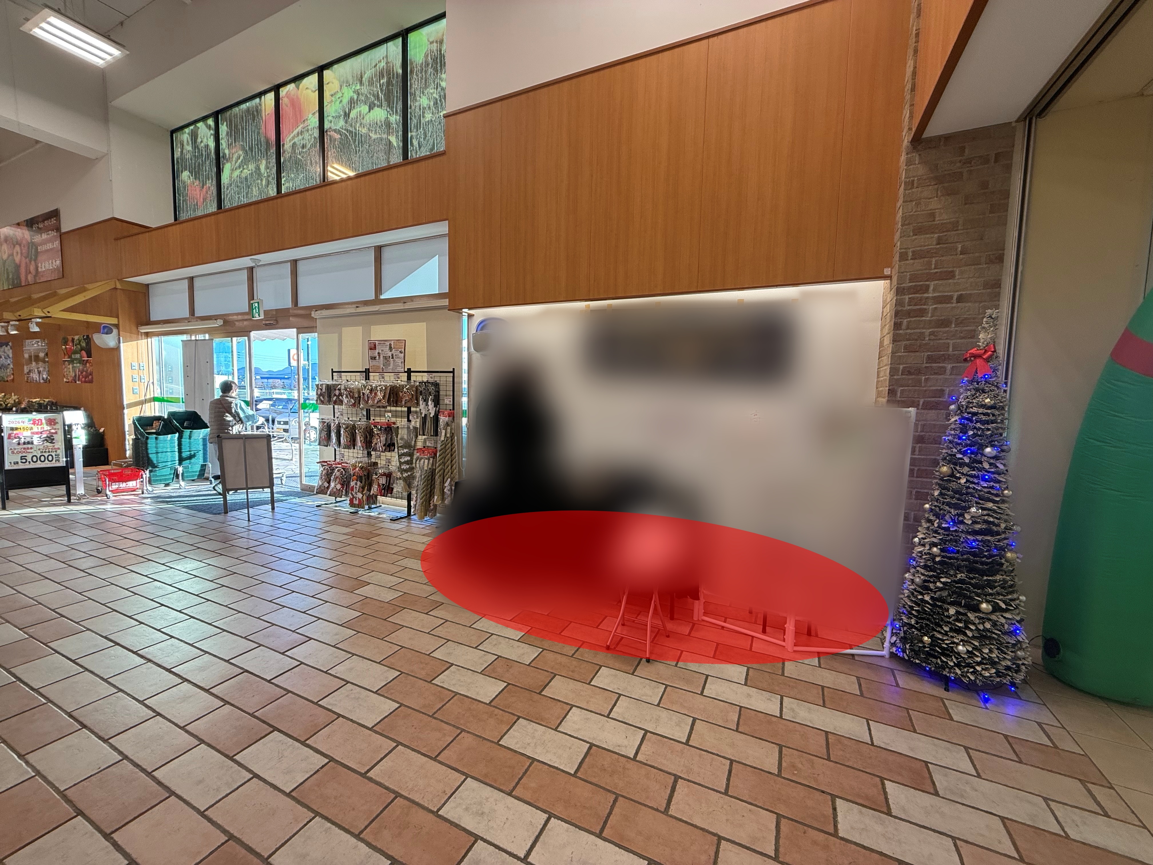 【JAファーマーズ富岡店】東富岡駅から5分！食物販やプロモーションに最適な産直棟入口付近の店内催事スペース