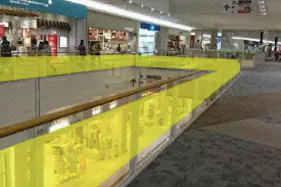 【イオンモール草津】モール内広告 吹き抜けガラス