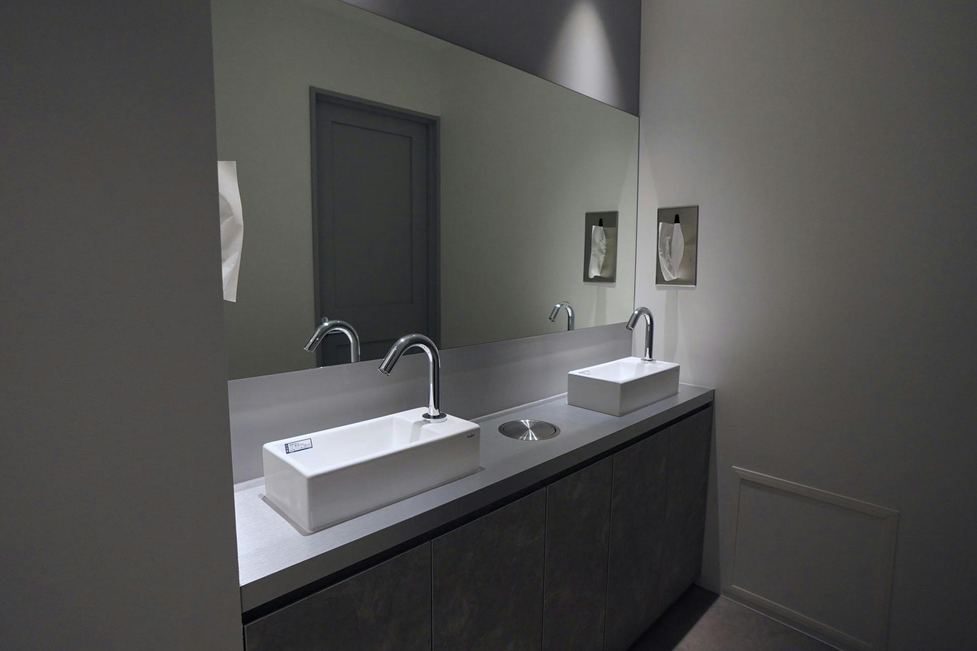 【明治神宮前<原宿>駅2分】アパレルの展示販売会やアート展、招待制のイベントに最適な200名収容可能なイベントスペース