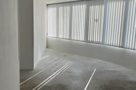 【代官山駅2分】展示会やポップアップストア、撮影に適した白壁コンクリート打ちっぱなしの200㎡越えのダイナミックな空間