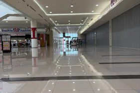 【イオンモール大牟田】イオン前通路