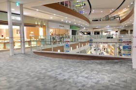 【イオンモール春日部】2F フードコート前ブリッジ