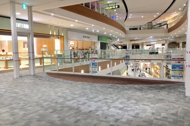 【イオンモール春日部】2F フードコート前ブリッジ