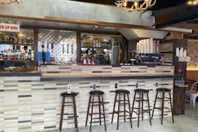 【渋谷駅3分】PRイベント・ポップアップストア出店に最適な渋谷センター街中心に位置する1F路面店舗前面窓ガラススペース