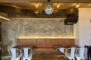 【渋谷駅3分】PRイベント・ポップアップストア出店に最適な渋谷センター街中心に位置する1F路面店舗前面窓ガラススペース