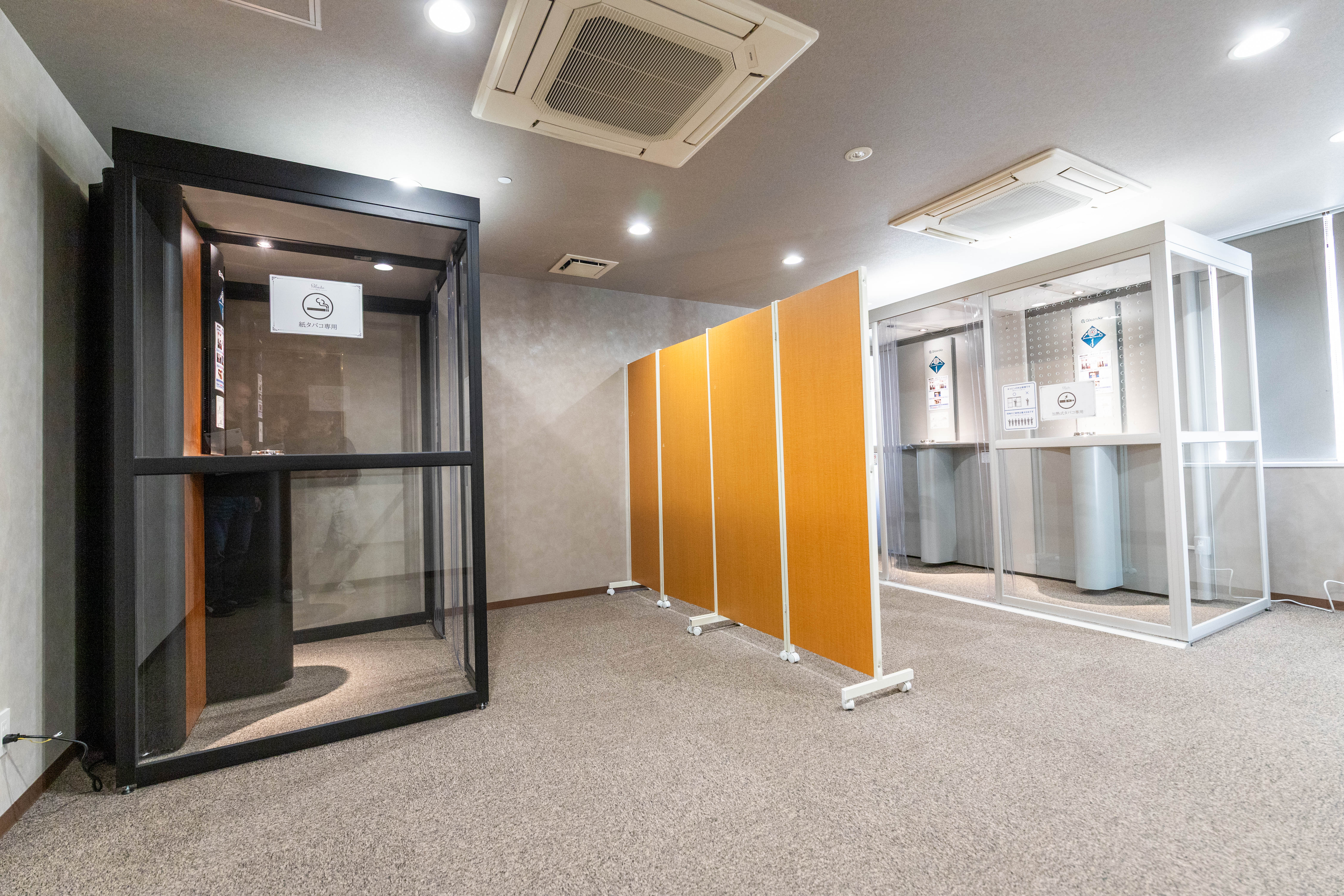 【新橋駅1分】各種パーティーやセミナーに適した黒を基調としたシックな雰囲気の貸切イベントスペース