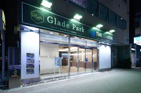 【新橋駅1分】各種パーティーやセミナーに適した黒を基調としたシックな雰囲気の貸切イベントスペース