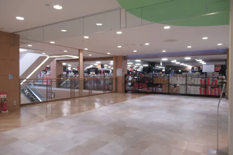 【イオンモール秋田】3F メガスポーツ前の画像2