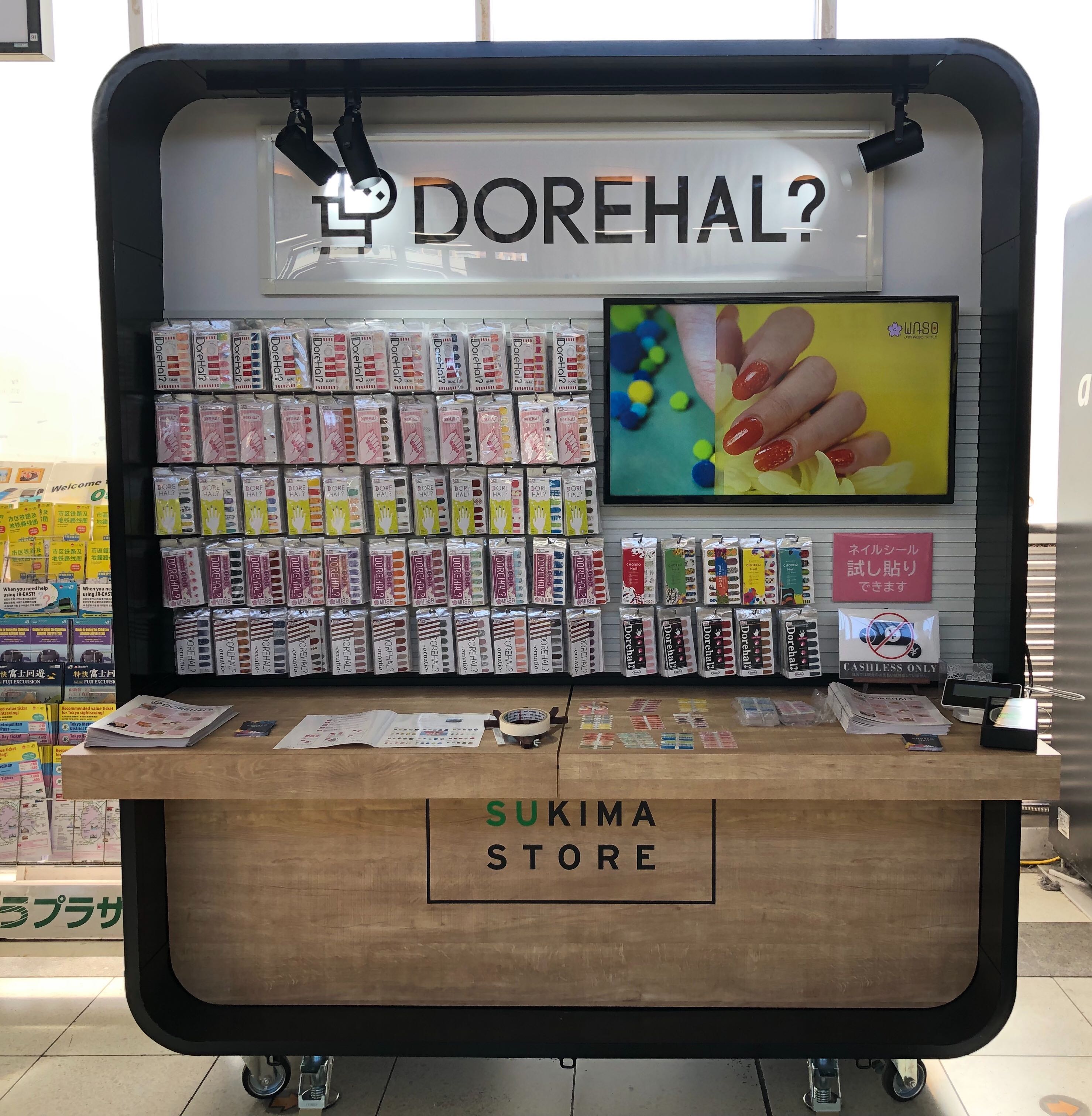 SUKIMA Store専用什器をご利用いただけます