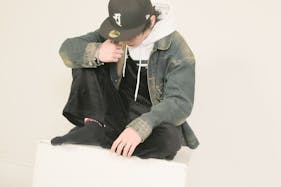 【大阪港駅4分】海近くのレトロビル1F|窓から自然光が入る広い空間|駐車2台可|ペット撮影要相談