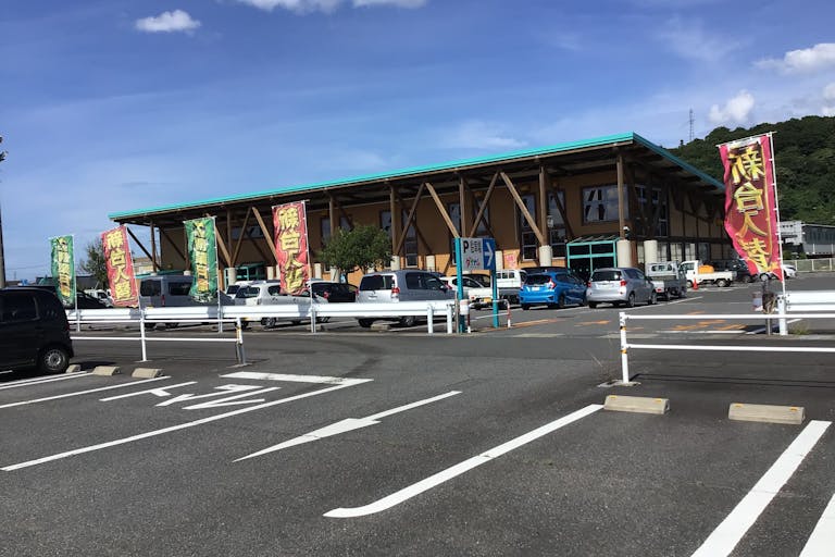 【ダイナム鳥取羽合店】キッチンカーや各種プロモーションに最適なアミューズメント施設のイベントスペースの画像1