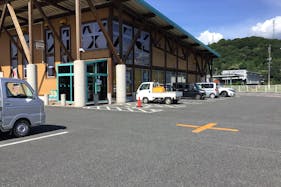 【ダイナム鳥取羽合店】キッチンカーや各種プロモーションに最適なアミューズメント施設のイベントスペース