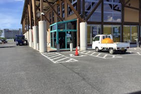 【ダイナム鳥取羽合店】キッチンカーや各種プロモーションに最適なアミューズメント施設のイベントスペース