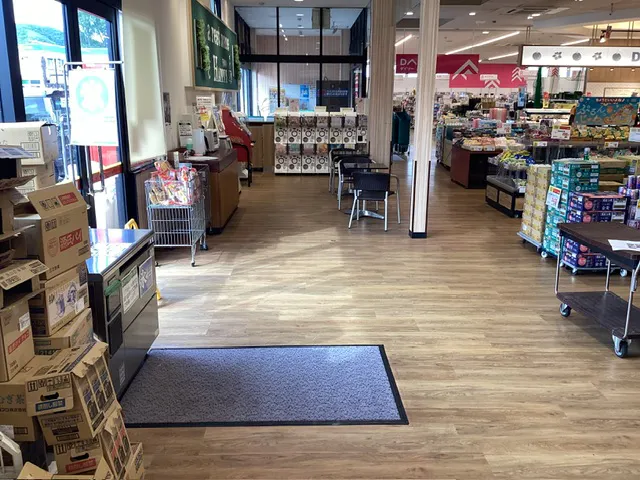 【天満屋ハピーズ郡家店】お客様休憩スペース前フリースペース 各種プロモーション、会員獲得イベントに最適な屋内催事イベントスペース