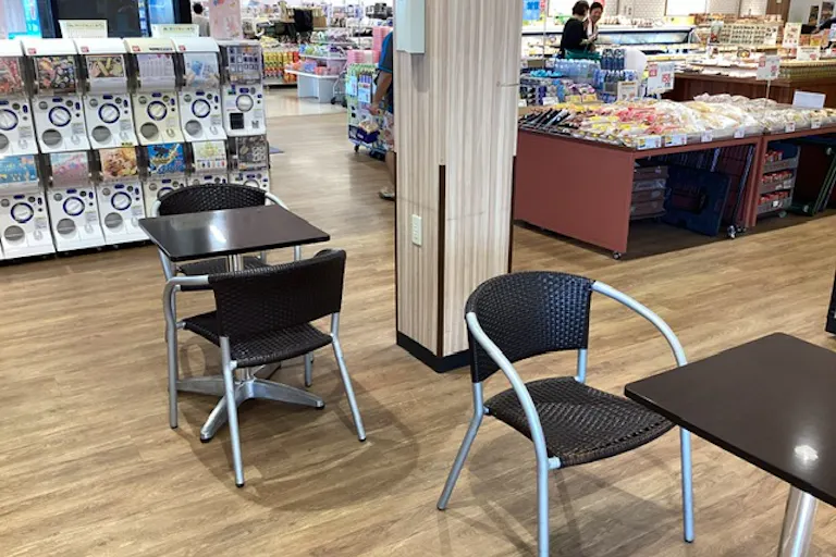 【天満屋ハピーズ郡家店】お客様休憩スペース前フリースペース 各種プロモーション、会員獲得イベントに最適な屋内催事イベントスペースの画像5