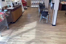 【天満屋ハピーズ郡家店】お客様休憩スペース前フリースペース 各種プロモーション、会員獲得イベントに最適な屋内催事イベントスペース