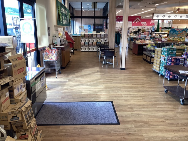 【天満屋ハピーズ郡家店】お客様休憩スペース前フリースペース 各種プロモーション、会員獲得イベントに最適な屋内催事イベントスペース