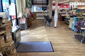 【天満屋ハピーズ郡家店】お客様休憩スペース前フリースペース 各種プロモーション、会員獲得イベントに最適な屋内催事イベントスペース