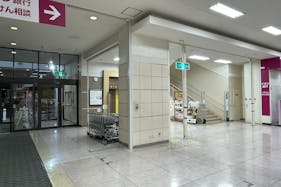 【イオン清水店】各種プロモーションや物販、食物販のポップアップストアに最適な1階専門店側入口前のイベントスペース