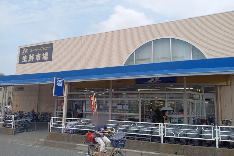 【スーパーバリュー 越谷店】入口横 各種プロモーション、会員獲得イベントに最適なスーパーマーケットの屋内催事イベントスペースの画像4