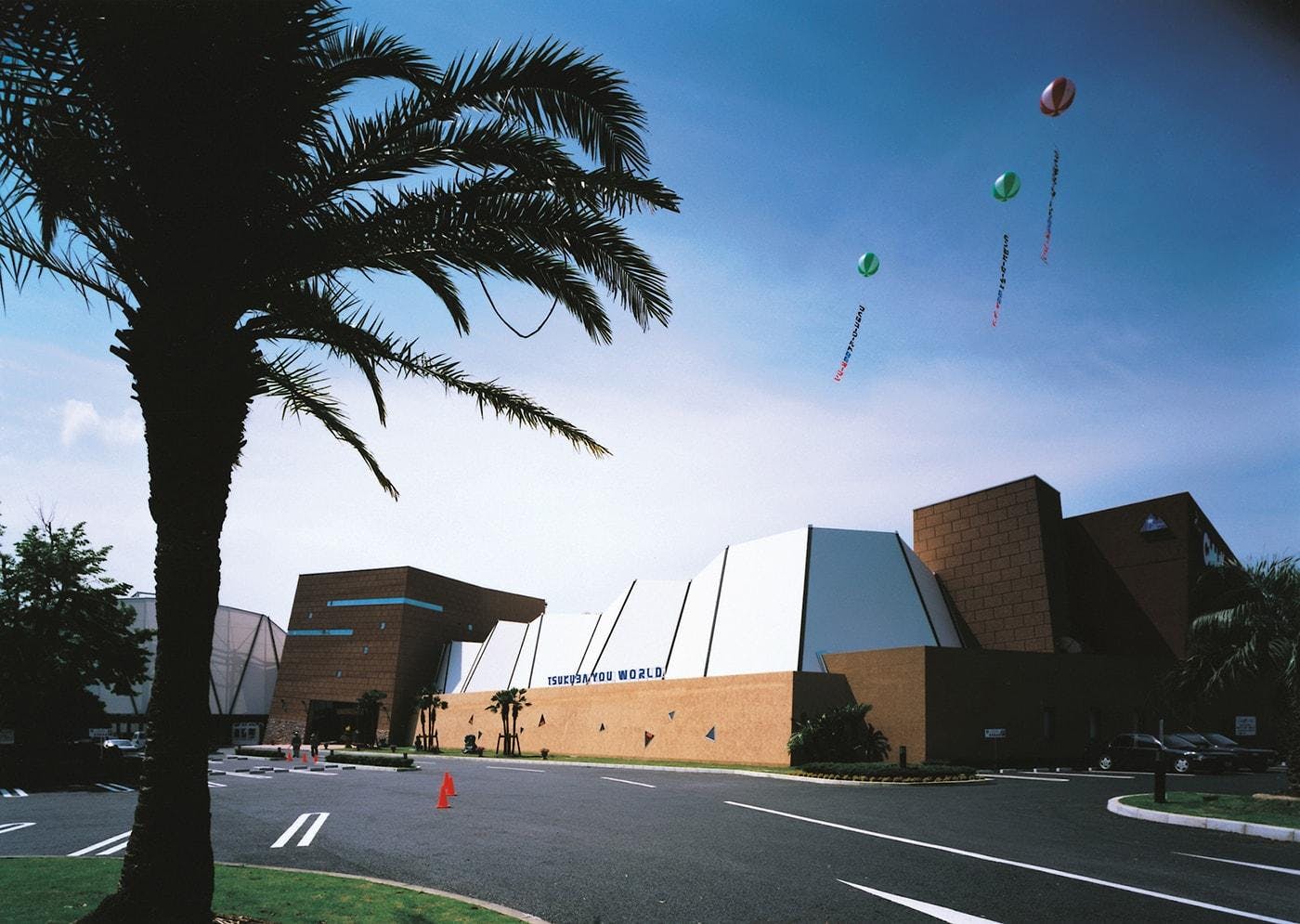 【シネプレックスつくば】PRイベントやサンプリングに最適な顧客にリーチしやすい映画館内のイベントスペース