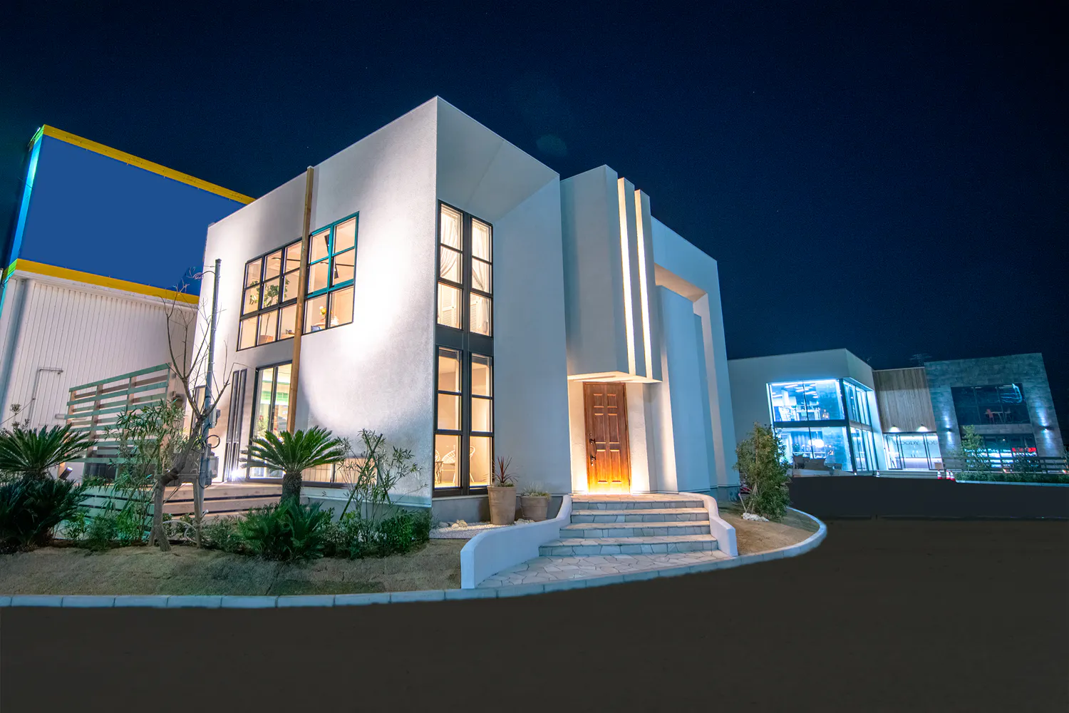 【茨城県神栖市エリア】キッチンカーでの出店に最適な国道沿い/モデルハウス前/屋外スペース